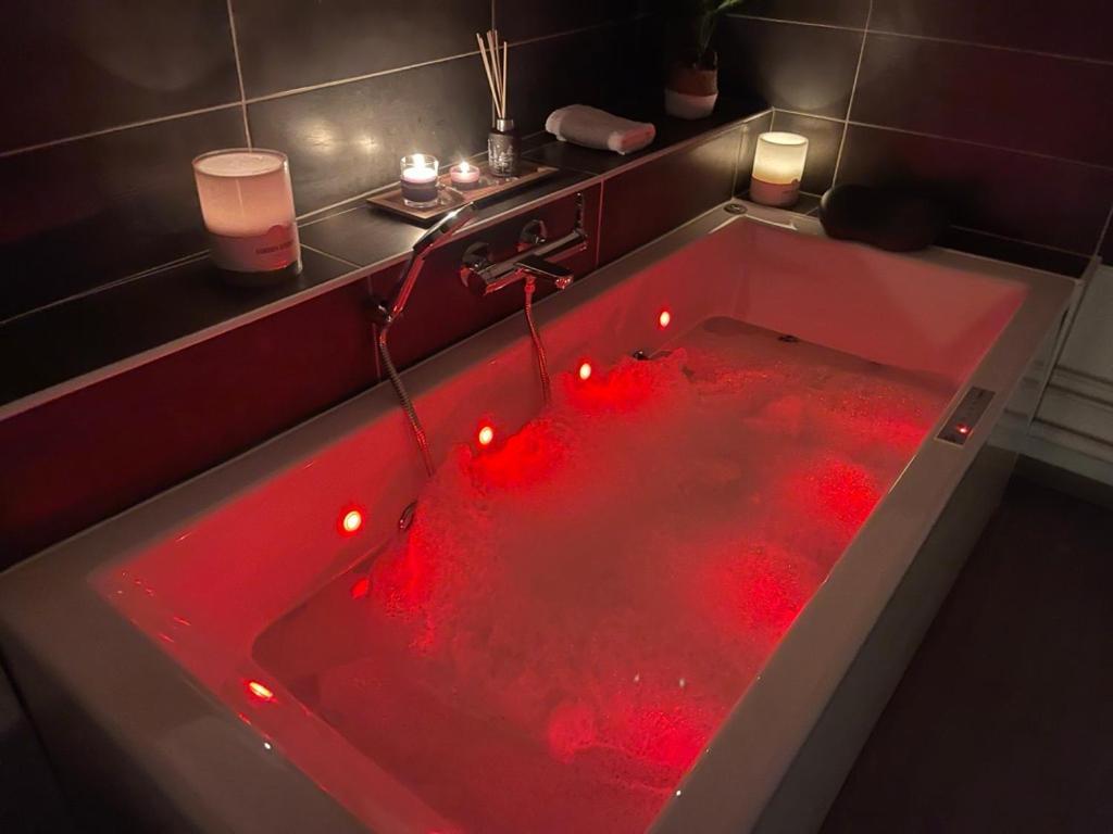 Suites Mana - La Perle Des Isles , Superbe Maison Art Deco Avec Balneotherapie Rethel Ngoại thất bức ảnh